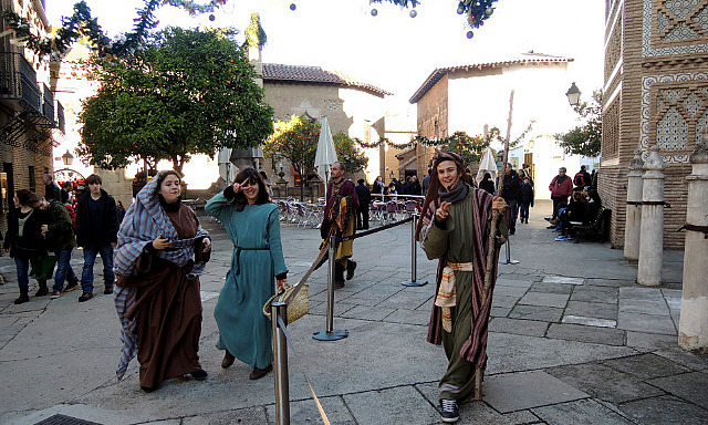 Actors in ancient dress, "Spanish Village"