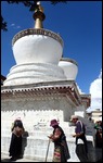 Pilgrims in Tashilhumpo Monastery